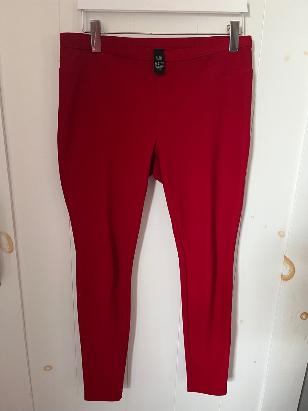 HUE Bright Red Ponte Leggings